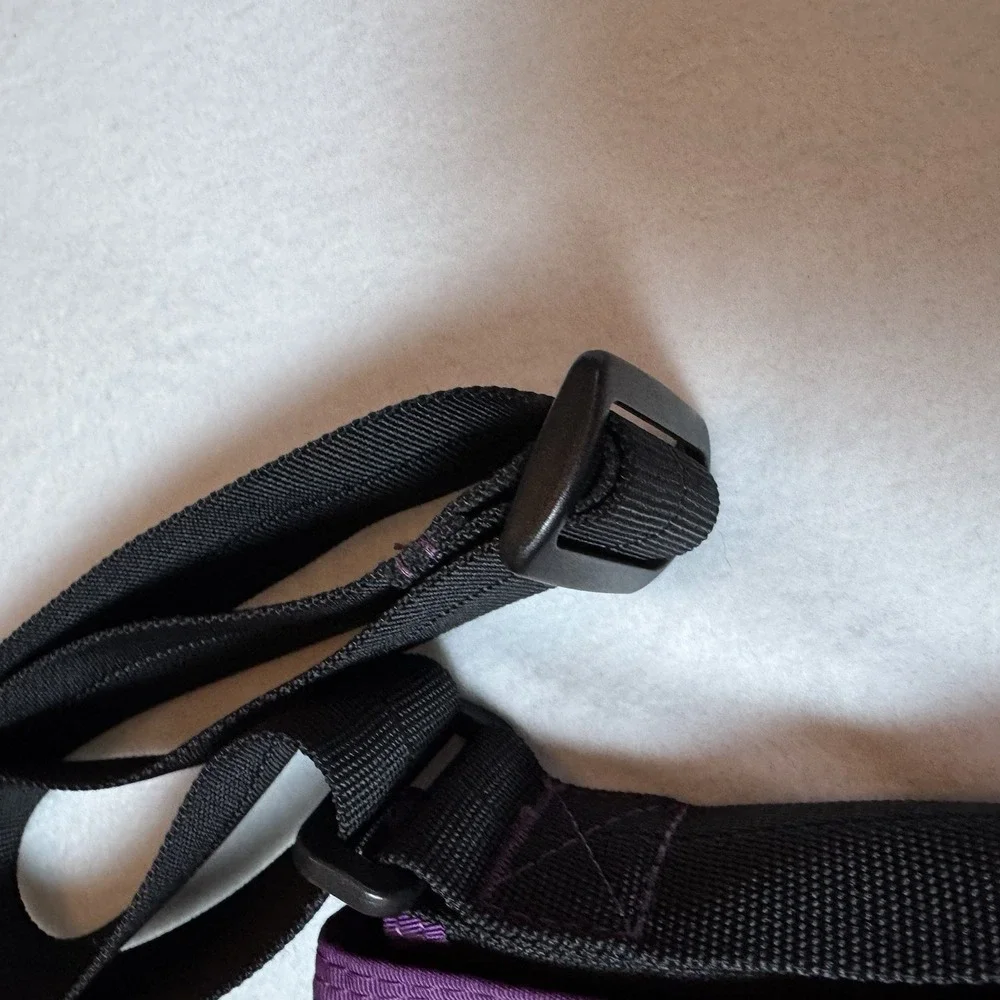 Timbuk2 Classic Crossbody Messenger Bag Nlack Purple Trim Adjustable Strap Bike